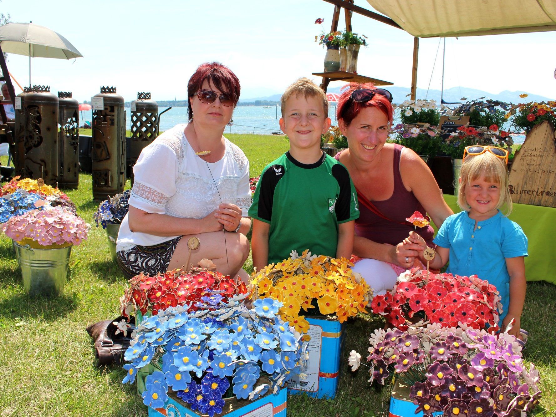 Repräsentatives Kunsthandwerk im traumhaften Ambiente, das erwartet die Besucher hier beim „8. Kunstmarkt“ hier am Lochauer Kaiserstrand. Repräsentatives Kunsthandwerk im traumhaften Ambiente, das erwartet die Besucher hier beim „8. Kunstmarkt“ hier am Lochauer Kaiserstrand.