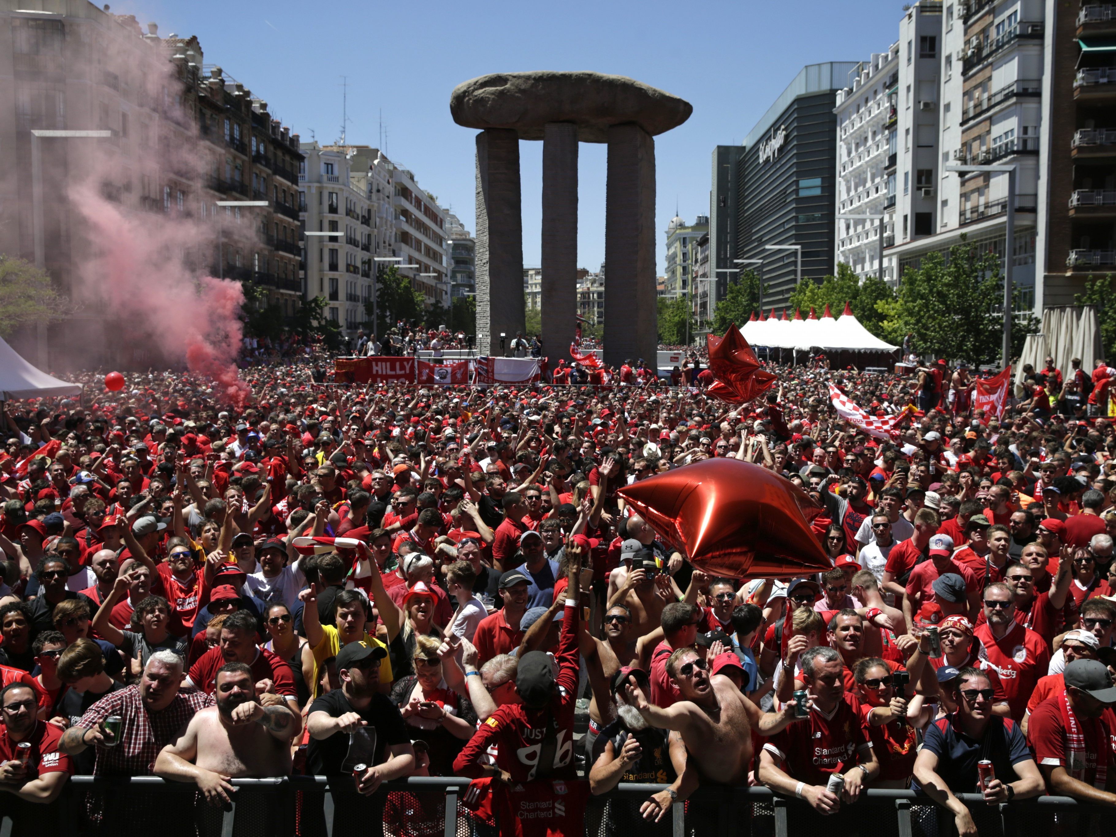 70.000 englische Fans sind zum Finale nach Madrid angereist.