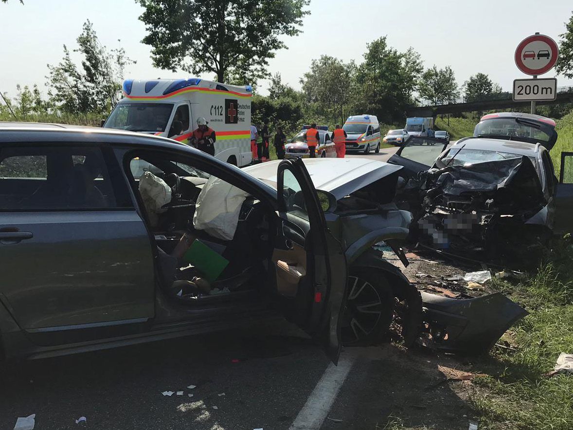 Tödlicher Unfall auf der B31 in Deutschland.