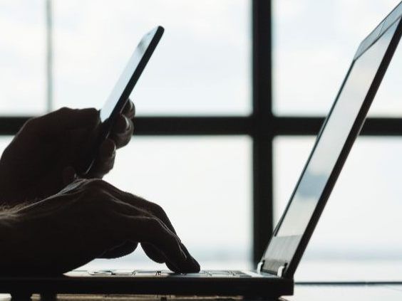 Online-Sicherheit durch zwei Anmeldeschritt zusätzlich zum Kennwort.