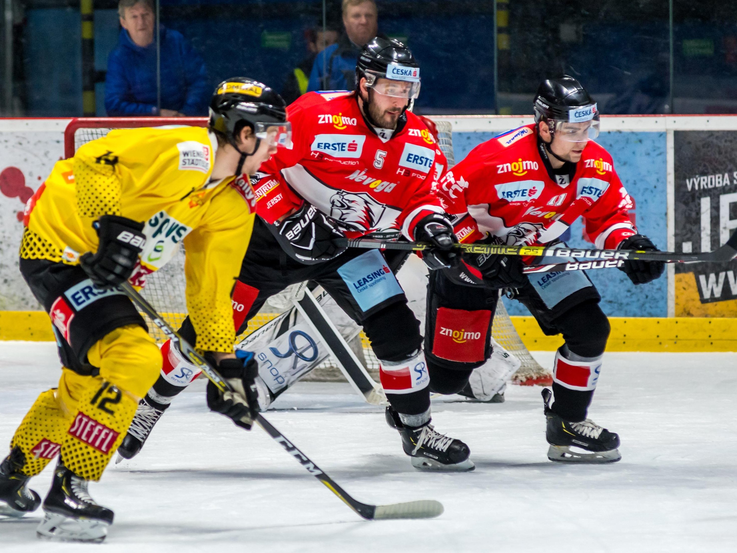 Mikko Vainonen (im Bild mit seinem Ex-Klub HC Orli Znojmo)