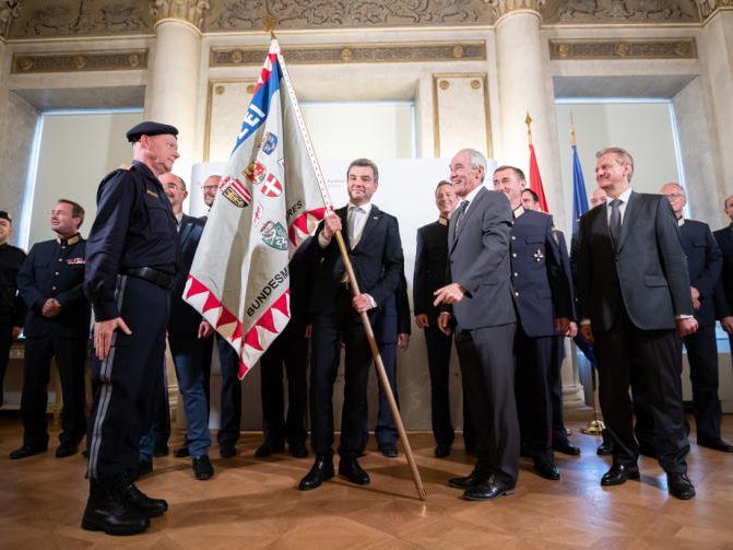 Innenminister Wolfgang Peschorn und der ehemalige Innenminister Eckart Ratz