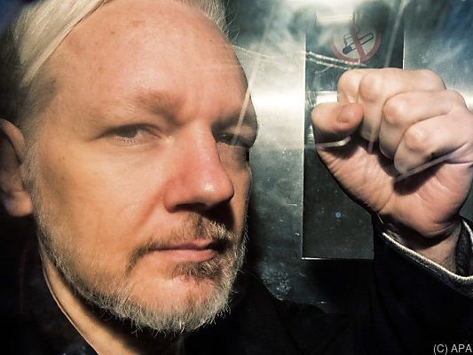 Assange sitzt derzeit Haftstrafe in Großbritannien ab Assange sitzt derzeit Haftstrafe in Großbritannien ab