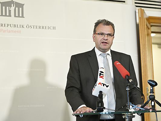 Jenewein will "verschleppte Ermittlungen" untersuchen lassen