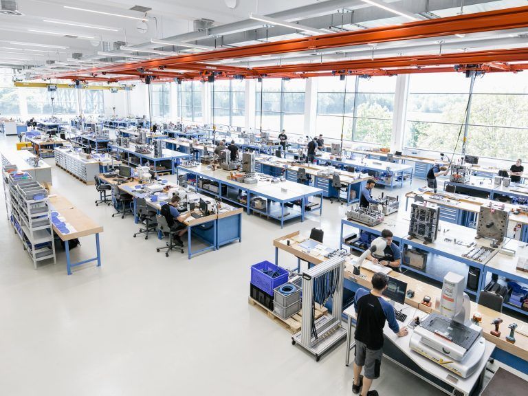 Rund 100 Millionen Euro investierte Hirschmann Automotive im vergangenen Jahr, 30 Millionen für Digitalisierung „zum Nutzen des Standortes Vorarlberg“, so CEO Volker Buth.