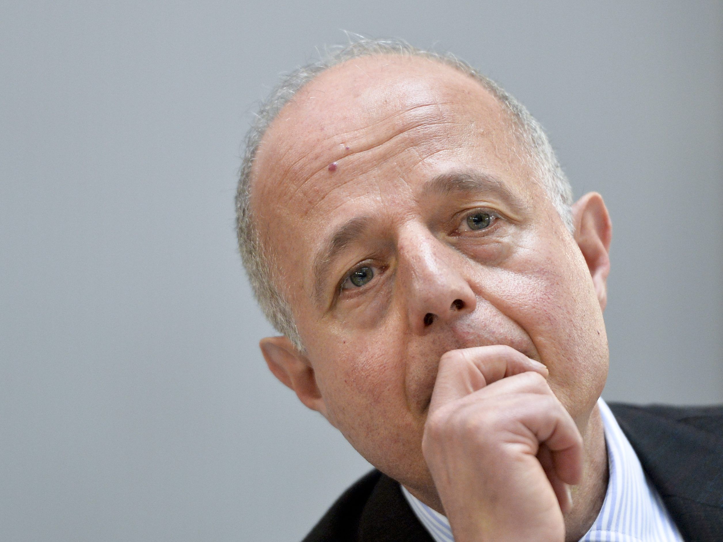 Der Minister konstatiert der früheren Regierungen Versagen in Sachen budgetäre Ausstattung der Justiz. Der Minister konstatiert der früheren Regierungen Versagen in Sachen budgetäre Ausstattung der Justiz.