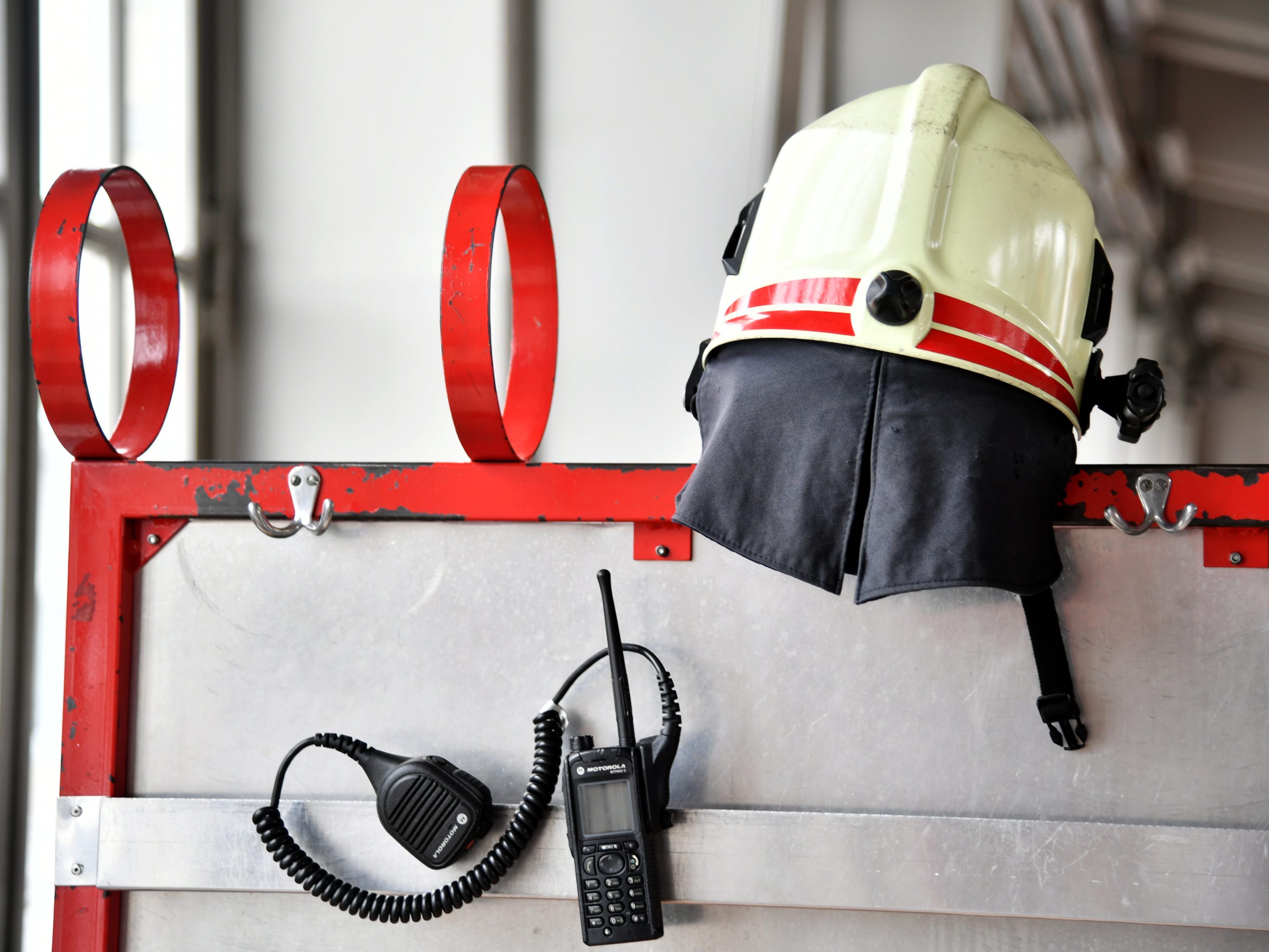 Die Feuerwehr war mit 41 Einsatzkräften vor Ort. Die Feuerwehr war mit 41 Einsatzkräften vor Ort.