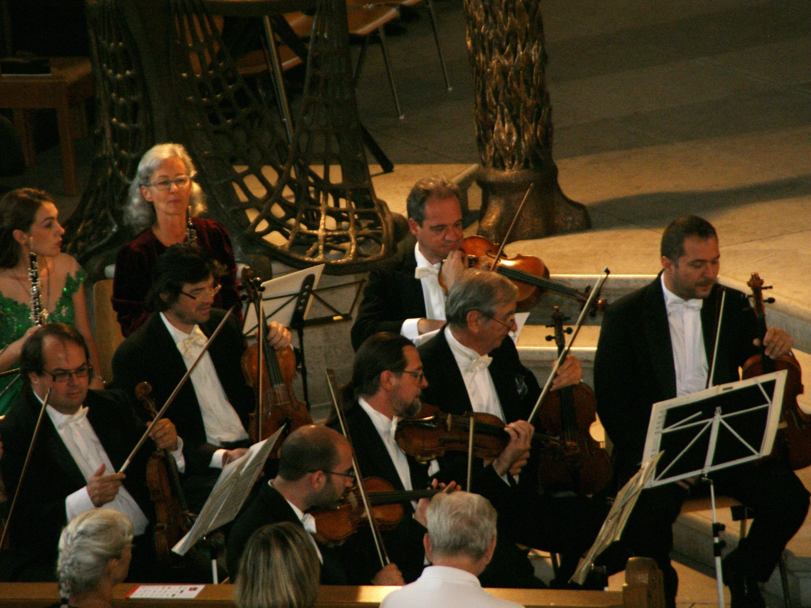 Kammerorchester Arpeggione gastierte in der Pfarrkirche Kammerorchester Arpeggione gastierte in der Pfarrkirche