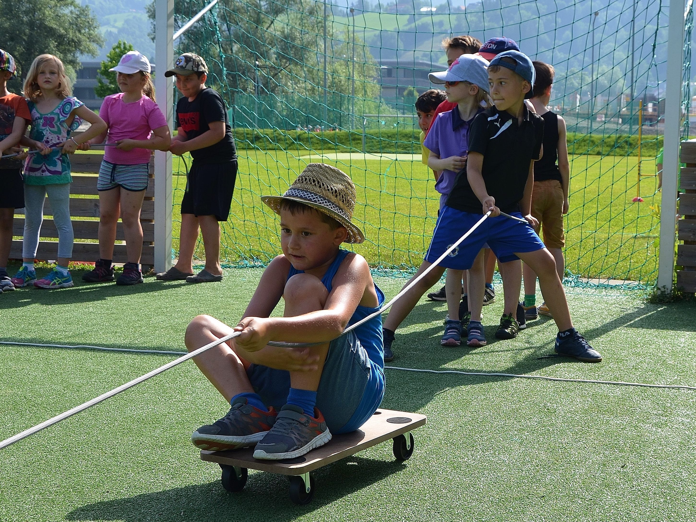 Die Kinder der VS Leopold erlebten wieder ein ganz besonderes Sportfest bei dem der Spaß nicht zu kurz kam.