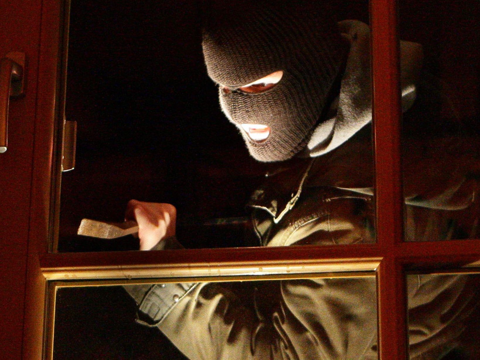 Der Täter wird auf freiem Fuß angezeigt. Der Täter wird auf freiem Fuß angezeigt.
