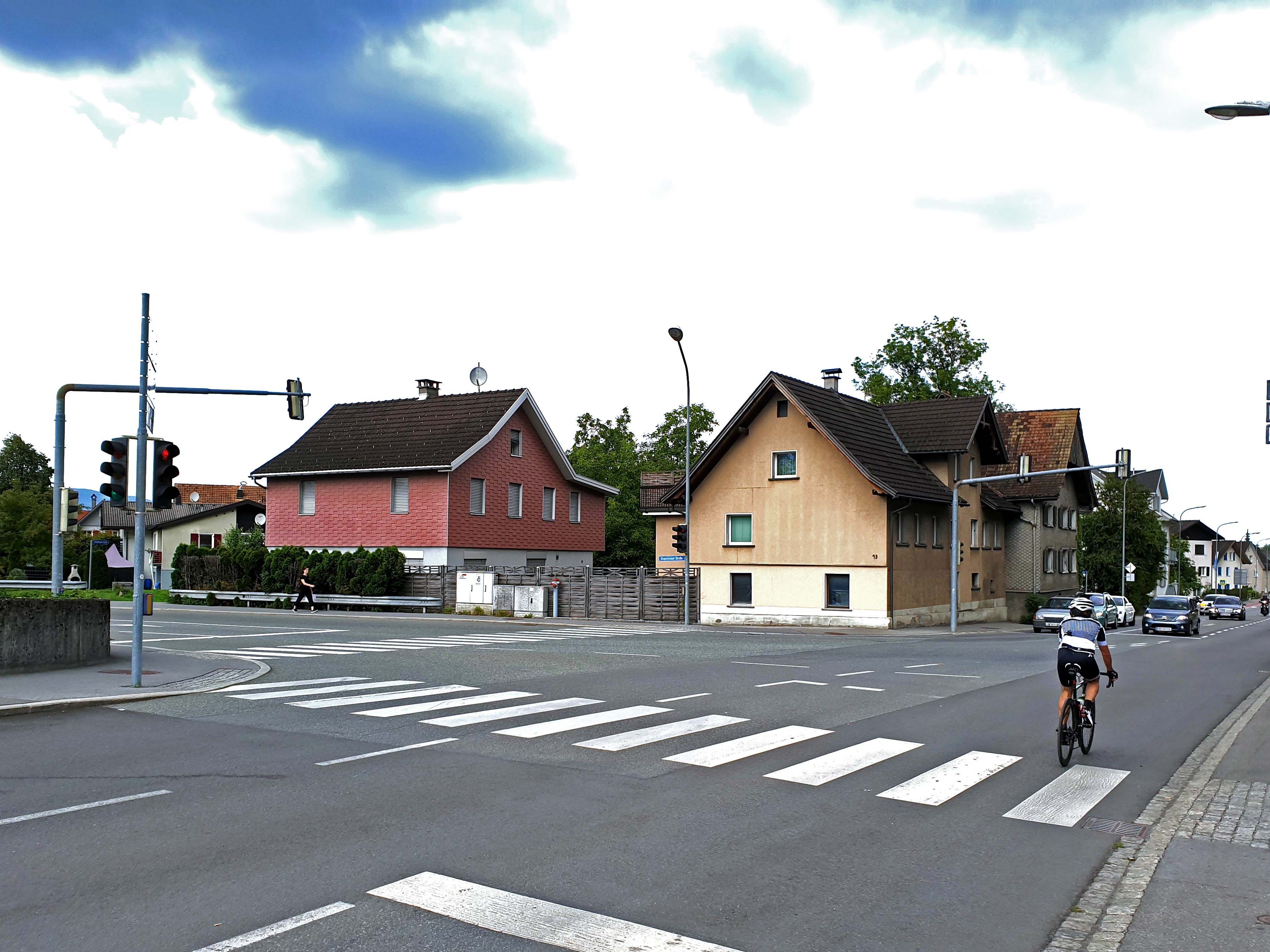 Kreuzung Diepoldsauerstraße-Radetzkystraße - diese Ecke der Stadt wird aufgewertet Kreuzung Diepoldsauerstraße-Radetzkystraße - diese Ecke der Stadt wird aufgewertet
