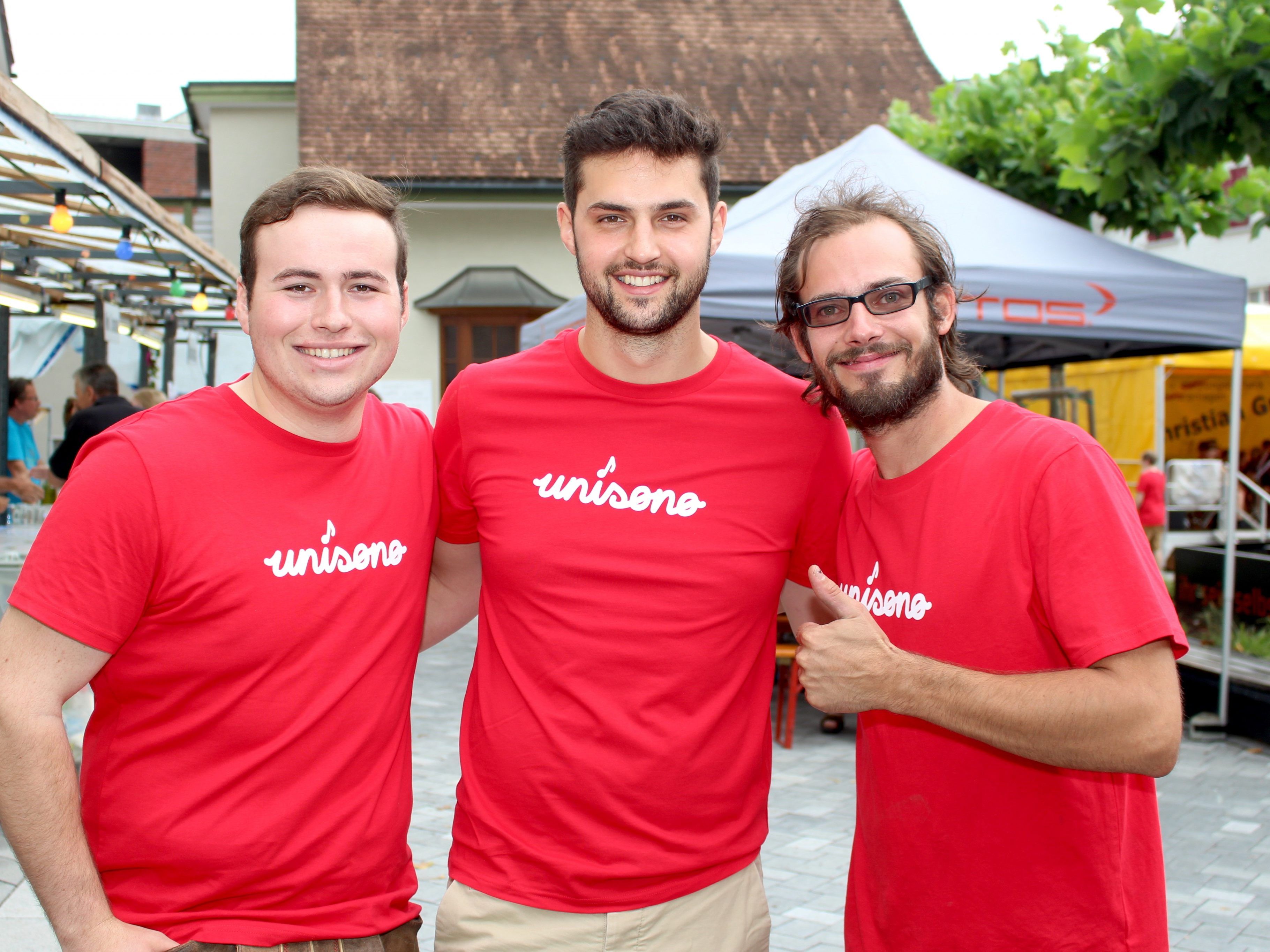 Cedric, Clemens und Simon vom Jugendorchester "unisono" spielten beim Sommerfest der Bürgermusik Hohenems. Cedric, Clemens und Simon vom Jugendorchester "unisono" spielten beim Sommerfest der Bürgermusik Hohenems.