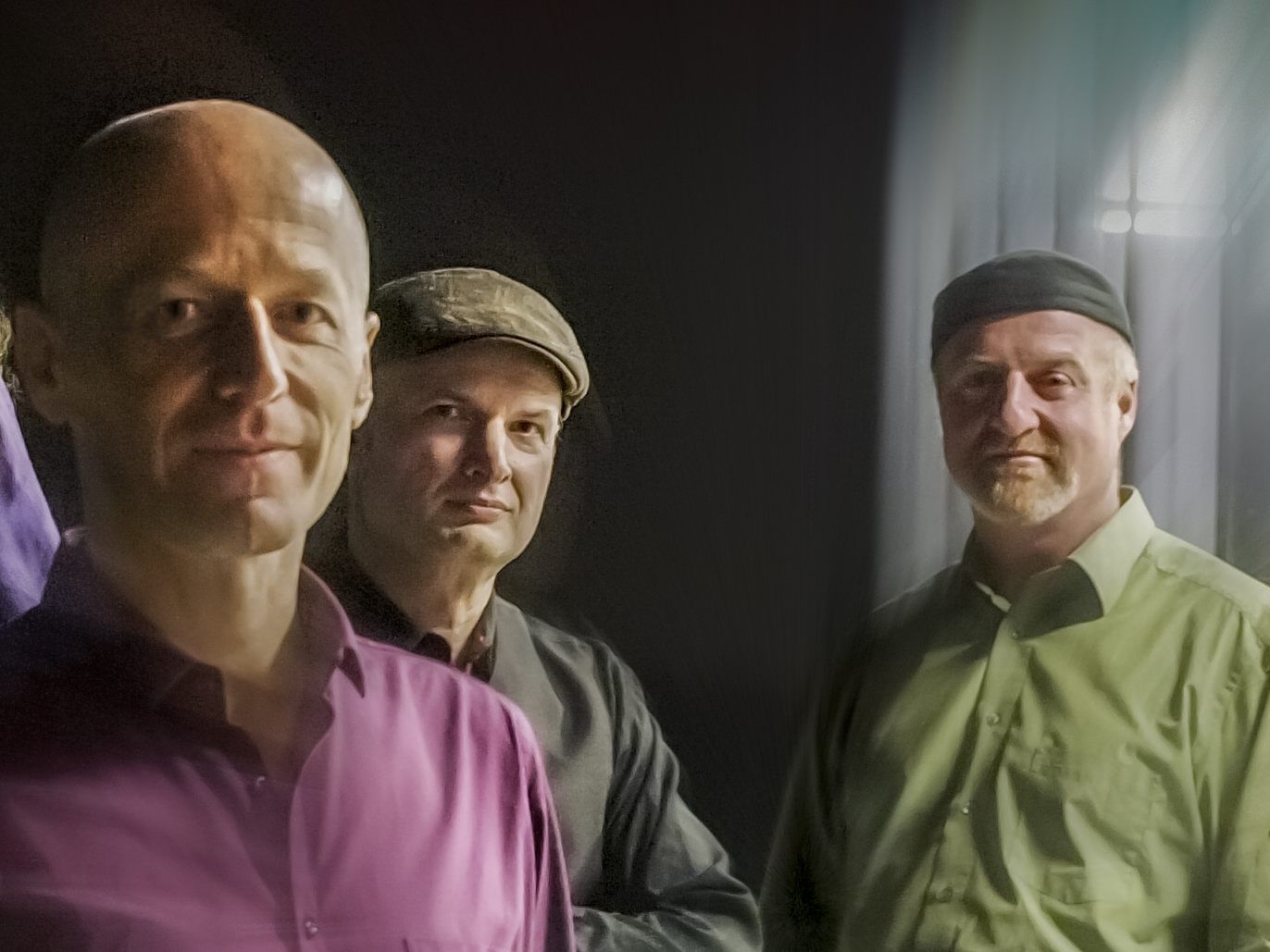 Mit "Bei mir bist du scheen" überzeugen heute Georg Winkler, Hubert Kellerer und Peter Aradi nicht nur ausgewiesene Klezmer Fans in Feldkirch. Mit "Bei mir bist du scheen" überzeugen heute Georg Winkler, Hubert Kellerer und Peter Aradi nicht nur ausgewiesene Klezmer Fans in Feldkirch.