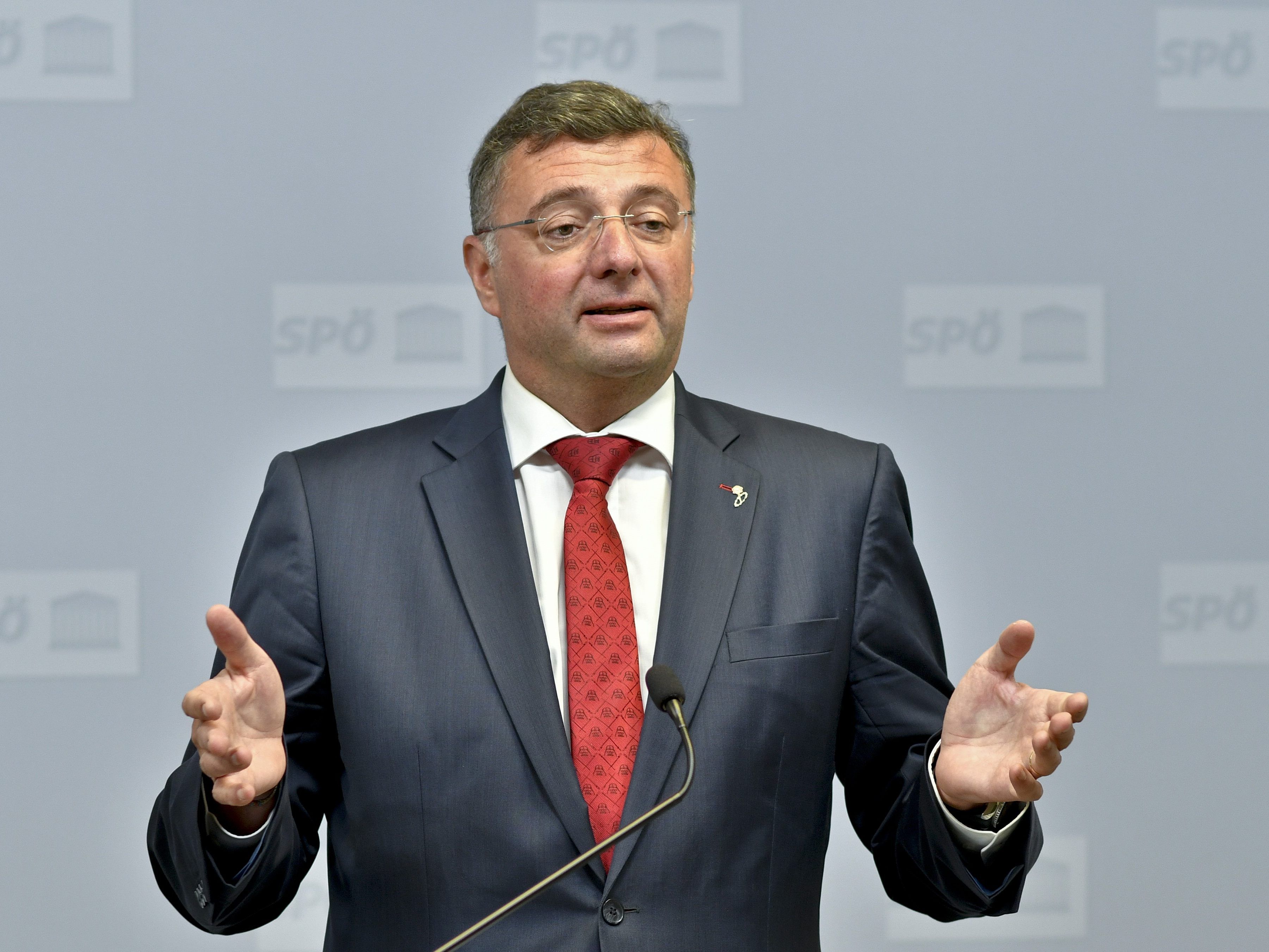 "Politik darf nicht käuflich sein", so Leichtfried. "Politik darf nicht käuflich sein", so Leichtfried.