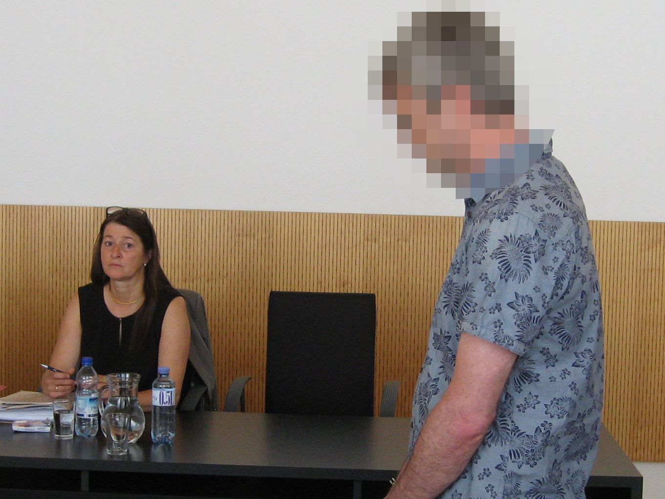 Der angeklagte ehemalige Jugendbetreuer steht heute vor dem Landesgericht Feldkirch.