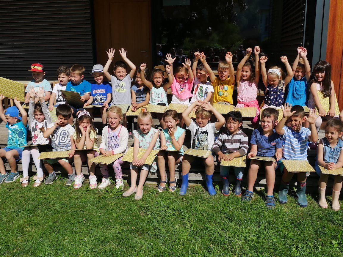 Auch im Kindergarten Neunteln wurden die Schulstartpakete verteilt Auch im Kindergarten Neunteln wurden die Schulstartpakete verteilt