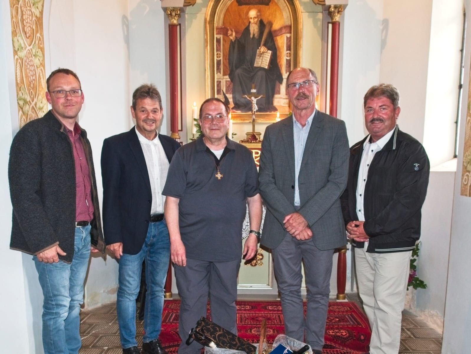 Pater Niklaus feierte sein 40jähriges Priesterjubiläum Pater Niklaus feierte sein 40jähriges Priesterjubiläum