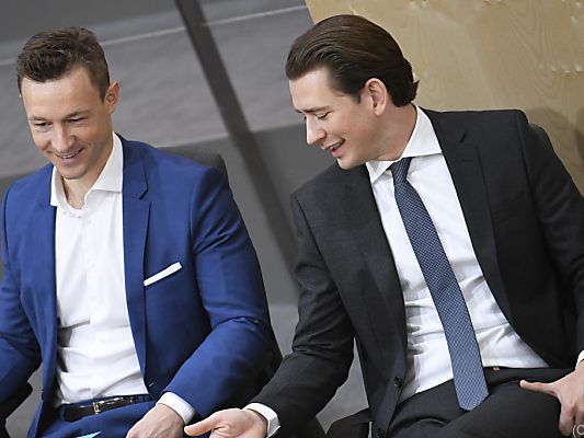 Kurz und Blümel wollen nach der Wahl das Heft wieder in die Hand haben Kurz und Blümel wollen nach der Wahl das Heft wieder in die Hand haben