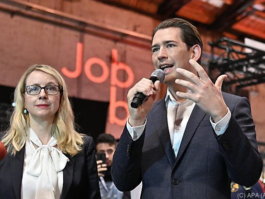 Kurz will 900 "Altfällen" Ende der Lehre ermöglichen Kurz will 900 "Altfällen" Ende der Lehre ermöglichen