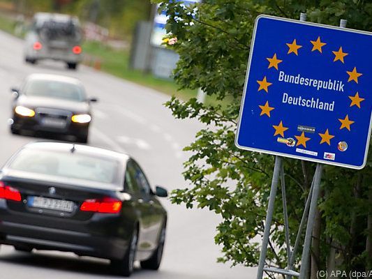 Die Grenzkontrollen sollen über November hinaus verlängert werden Die Grenzkontrollen sollen über November hinaus verlängert werden
