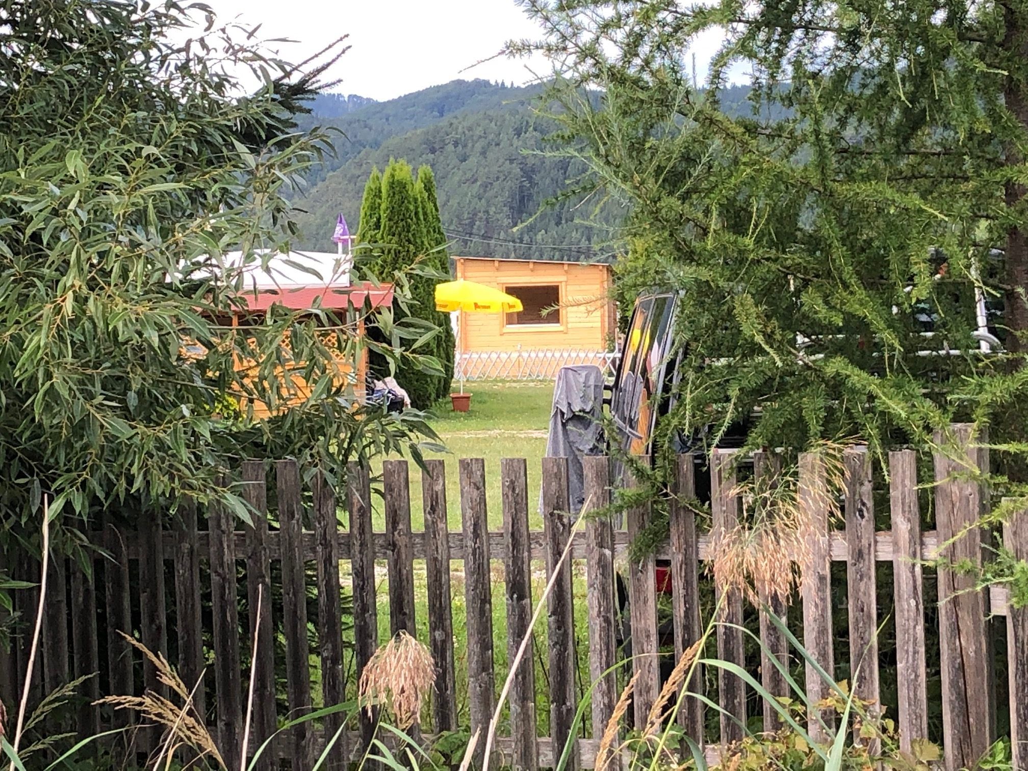 Die Leiche wurde Dienstagabend auf einem Campingplatz entdeckt.