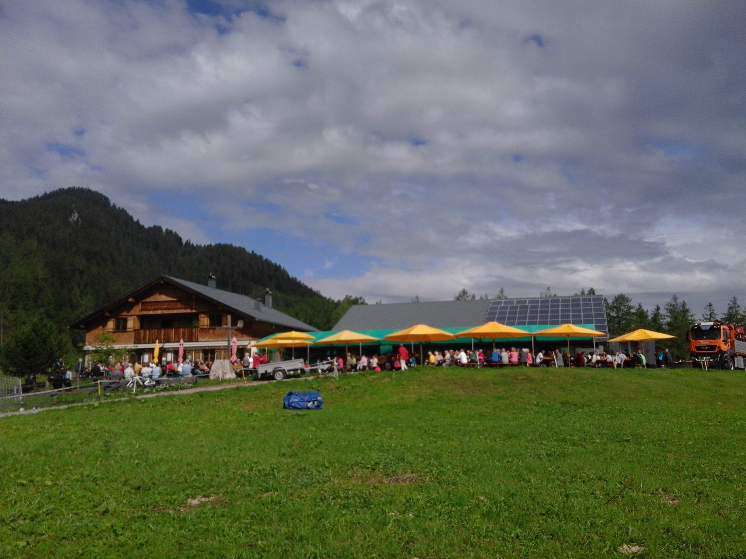 Das Wetter hatte beim diesjährigen Alpe Rona Fest doch noch mitgespielt. SW