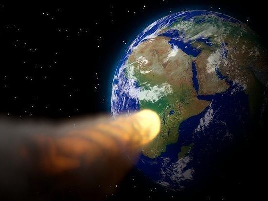 Ein Asteroid wird im Jahre 2029 der Erde so nahe kommen, dass man ihn sehen kann.