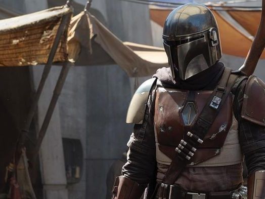 Der erste Trailer zu Disneys "Star Wars"-Serie "The Mandalorian": Düster und brutal. Der erste Trailer zu Disneys "Star Wars"-Serie "The Mandalorian": Düster und brutal.