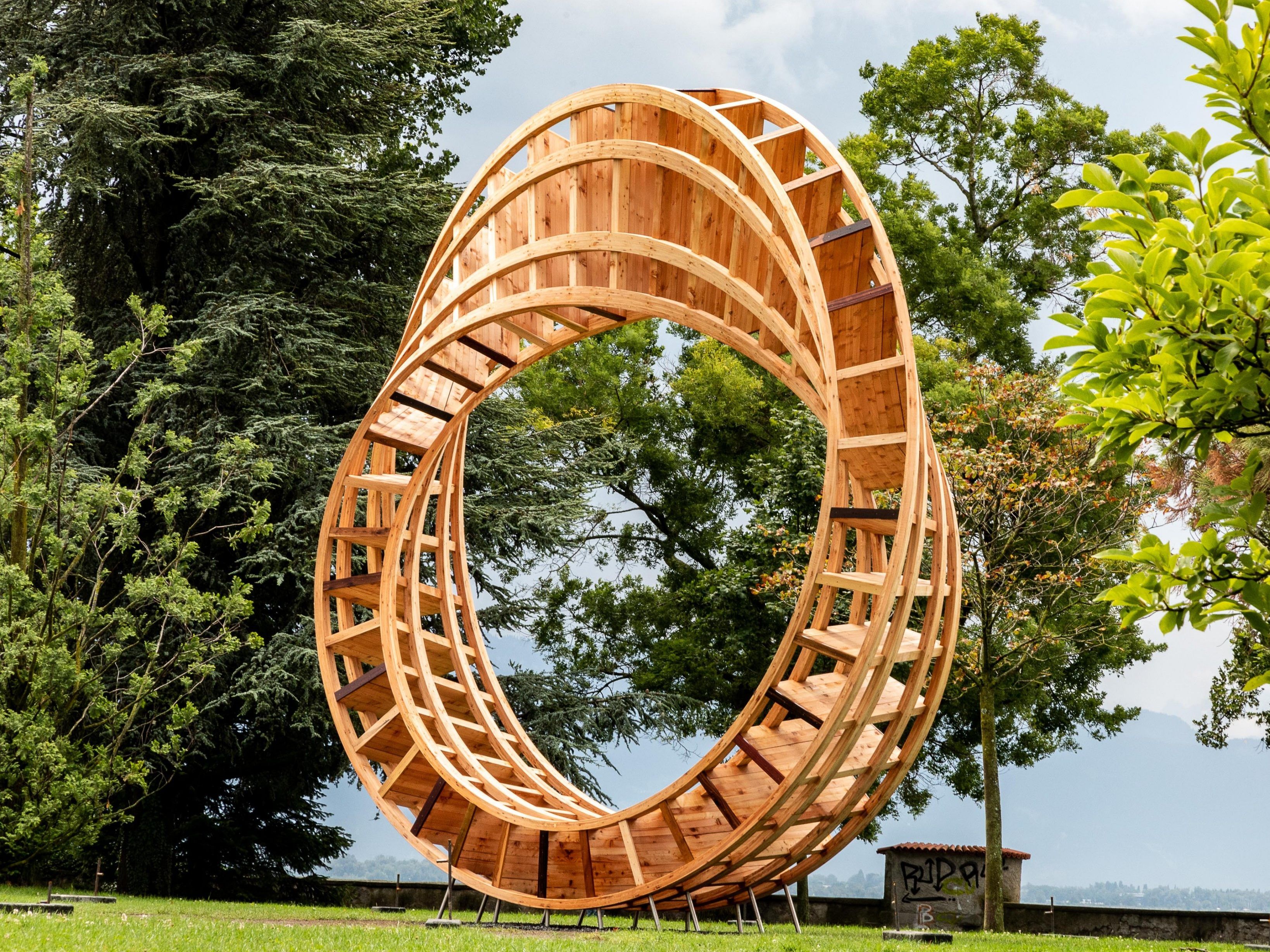 Der "Ring of Fire" wurde als Friedenssymbol in Lindau errichtet.