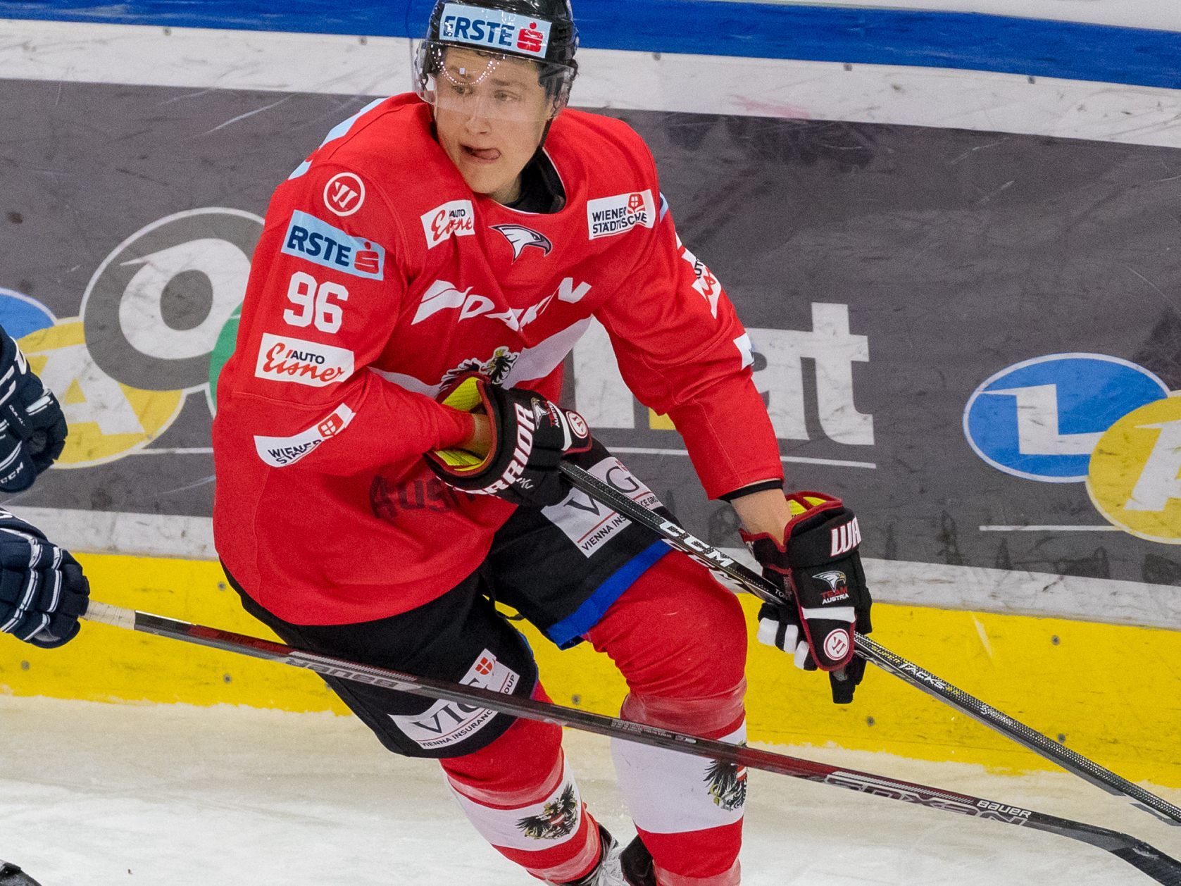 Sam Antonitsch im Dress des Nationalteams gegen Italien im April 2018. Sam Antonitsch im Dress des Nationalteams gegen Italien im April 2018.