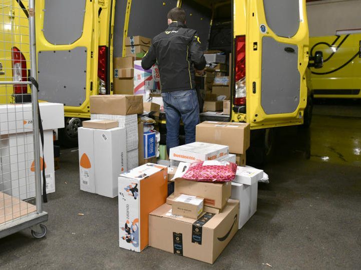 Landesgericht Feldkirch hat einem Post-Kunden 800 Euro Schadenersatz zuerkannt Landesgericht Feldkirch hat einem Post-Kunden 800 Euro Schadenersatz zuerkannt