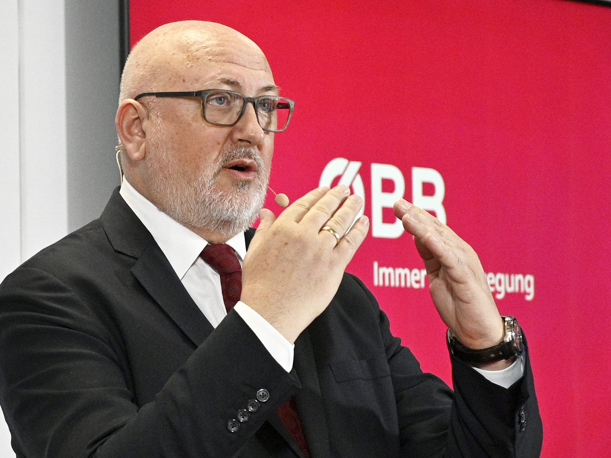 ÖBB-Chef Matthä will die Bahn in Österreich fit für die Zukunft machen. ÖBB-Chef Matthä will die Bahn in Österreich fit für die Zukunft machen.