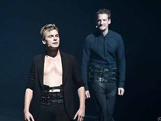 "Die Bakchen" eröffneten die neue Burgtheater-Direktion "Die Bakchen" eröffneten die neue Burgtheater-Direktion
