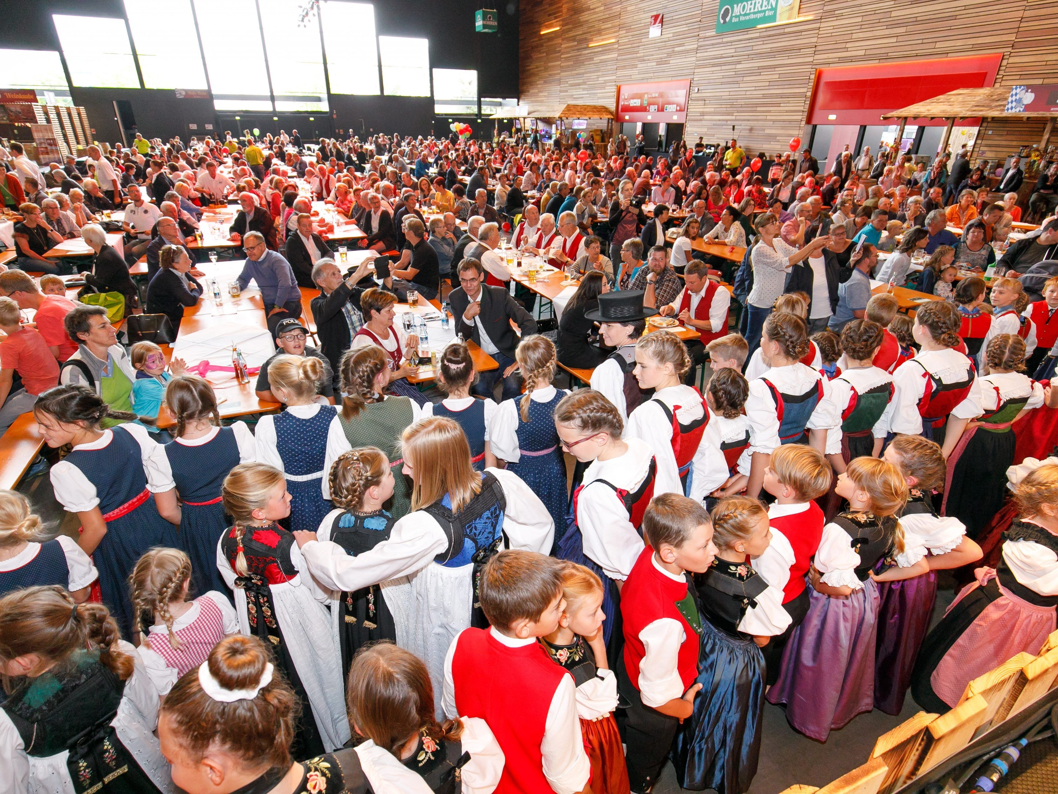Landeshauptmann besuchte Kindertrachtenfest des Vorarlberger Trachtenverbandes auf Dornbirner Messe