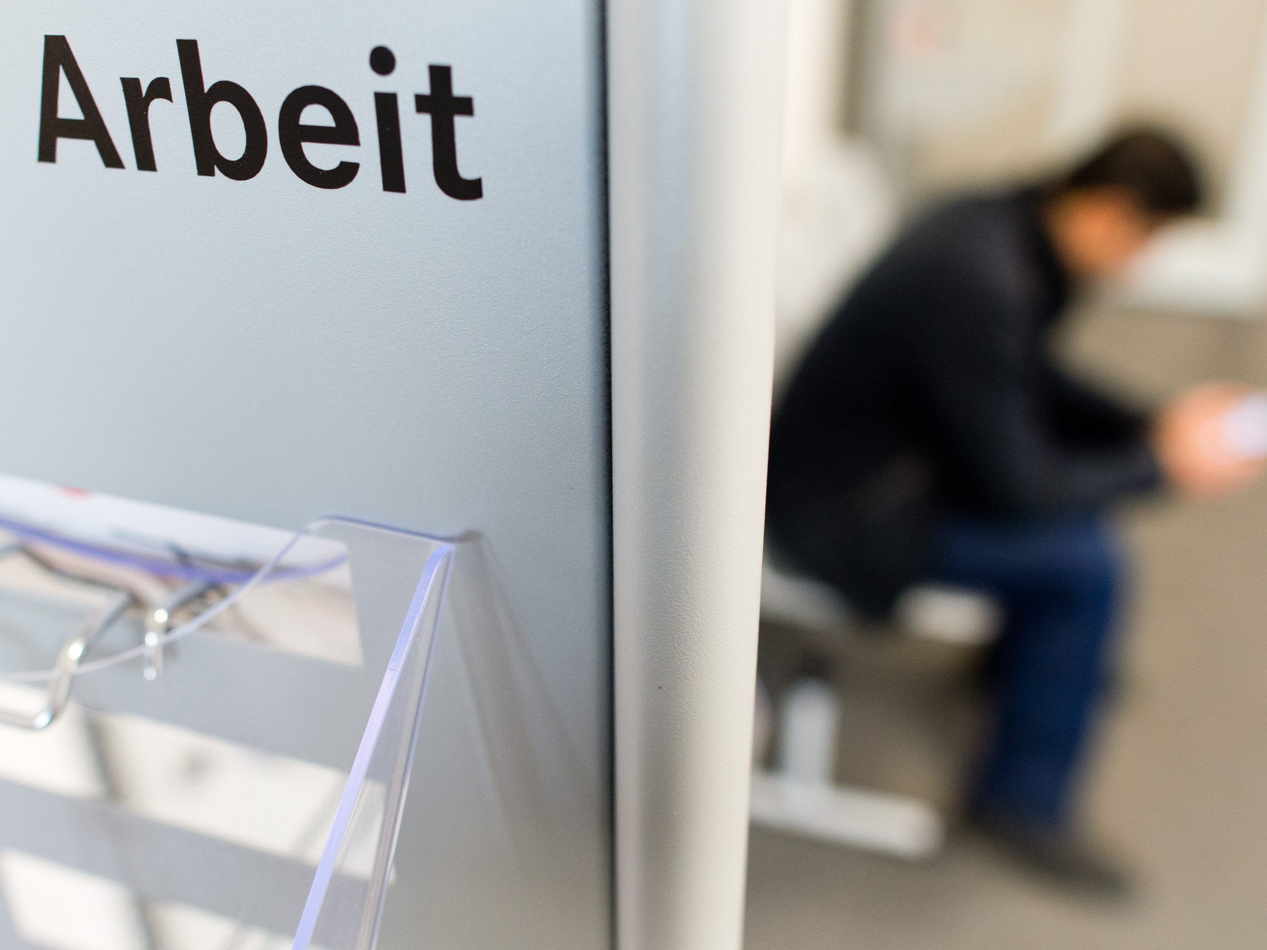 Die Arbeitslosenzahlen gingen auch im August zurück. Die Arbeitslosenzahlen gingen auch im August zurück.