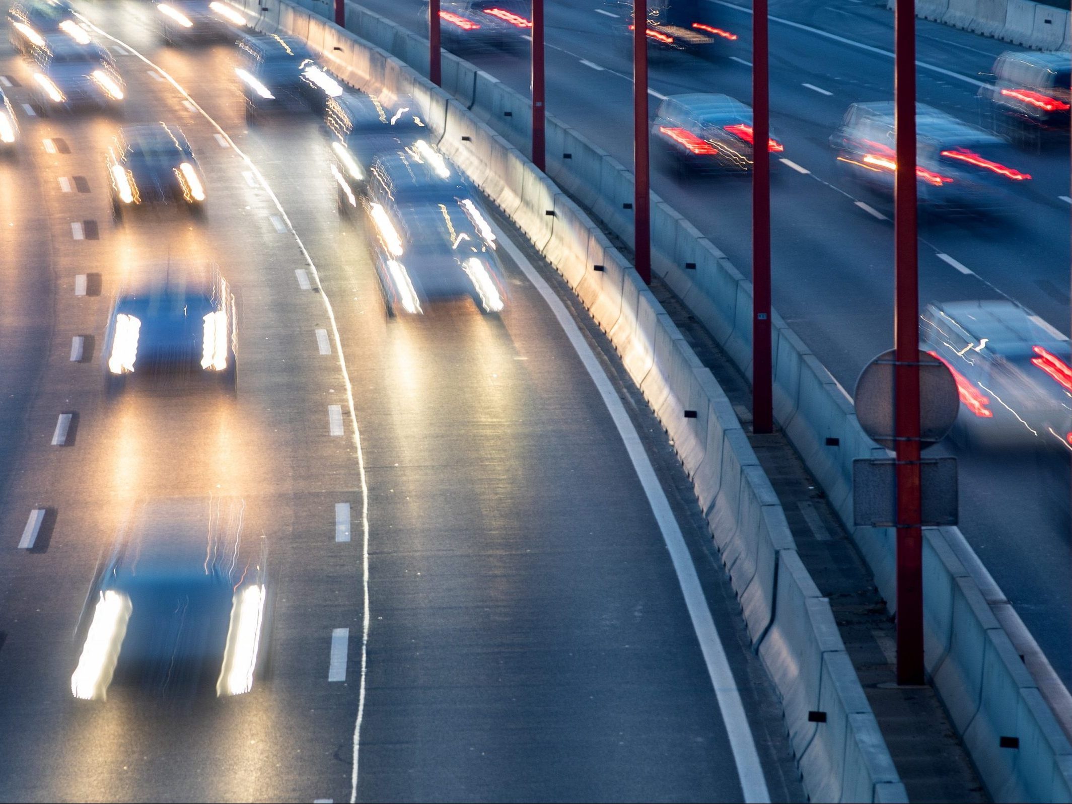 Auf der A4 ereignete sich am Mittwochabend ein Serienunfall.
