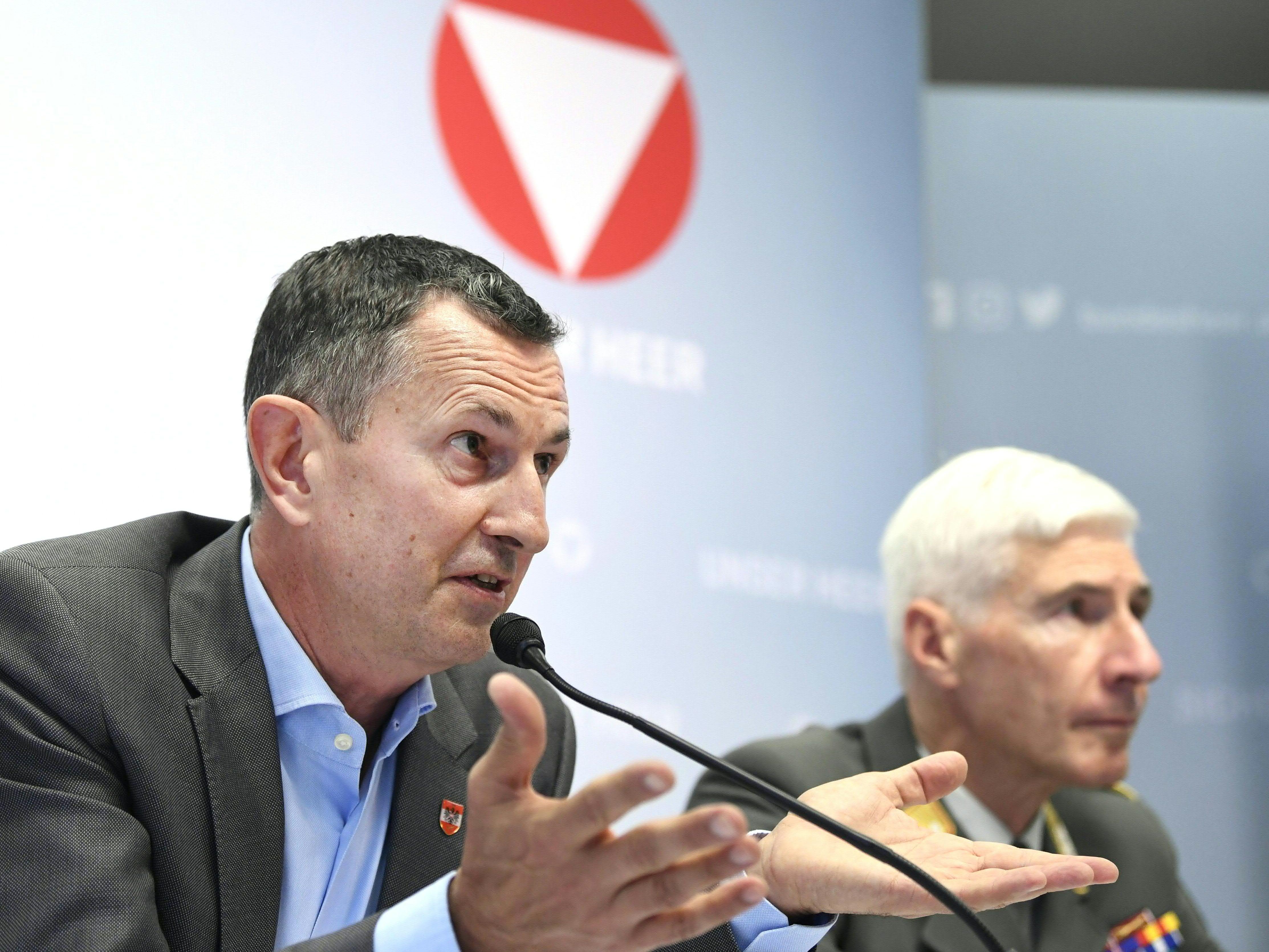 Starlinger richtete einen dramatischen Appell an die nächste Regierung. Starlinger richtete einen dramatischen Appell an die nächste Regierung.