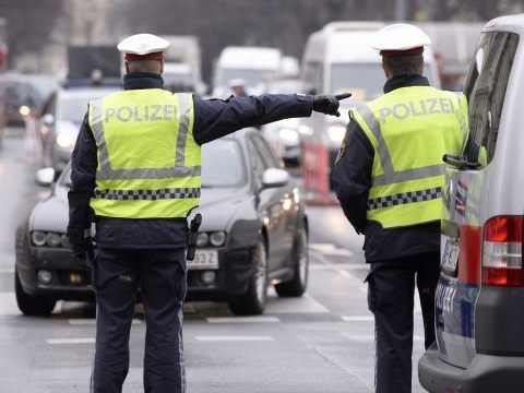 Aufgrund der Demonstration "Gleicher Lohn für gleiche Arbeit" kann es laut ARBÖ zu Staus in Wien kommen.
