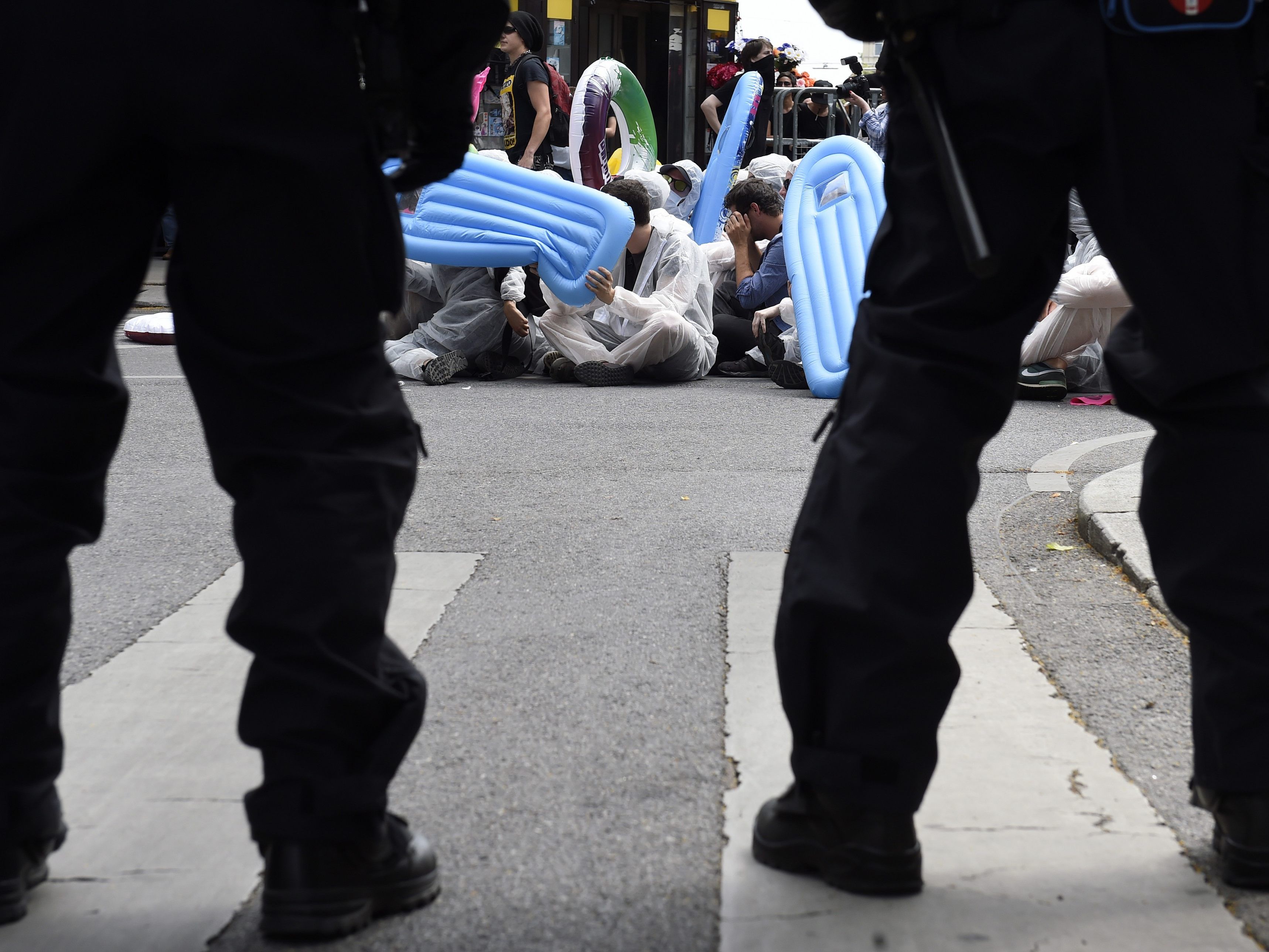 tausende demonstrierten gegene ine Neuauflage von Schwarz-Blau in Wien.