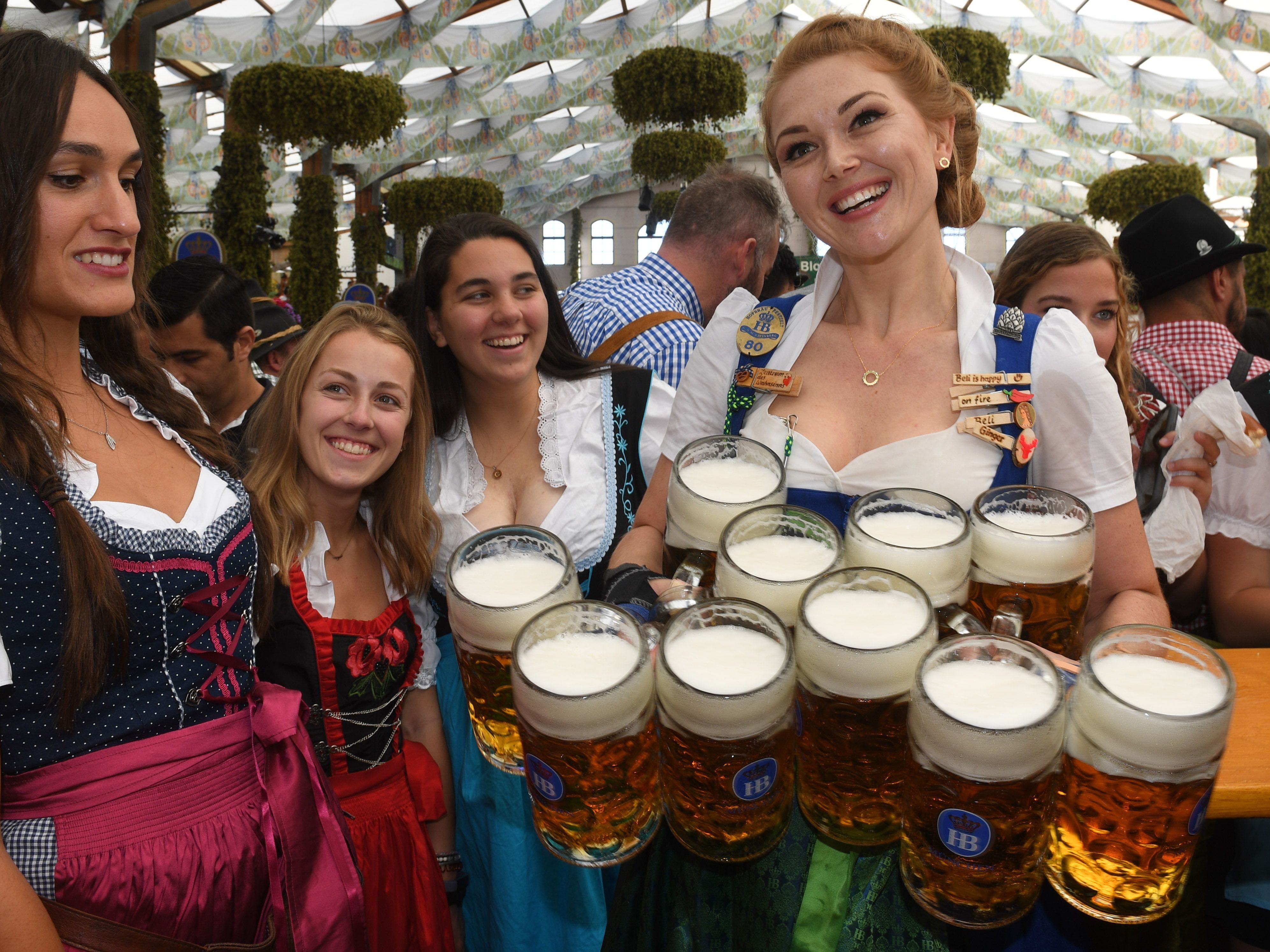 Ozapft is! 185. Münchner Oktoberfest eröffnet Ozapft is! 185. Münchner Oktoberfest eröffnet