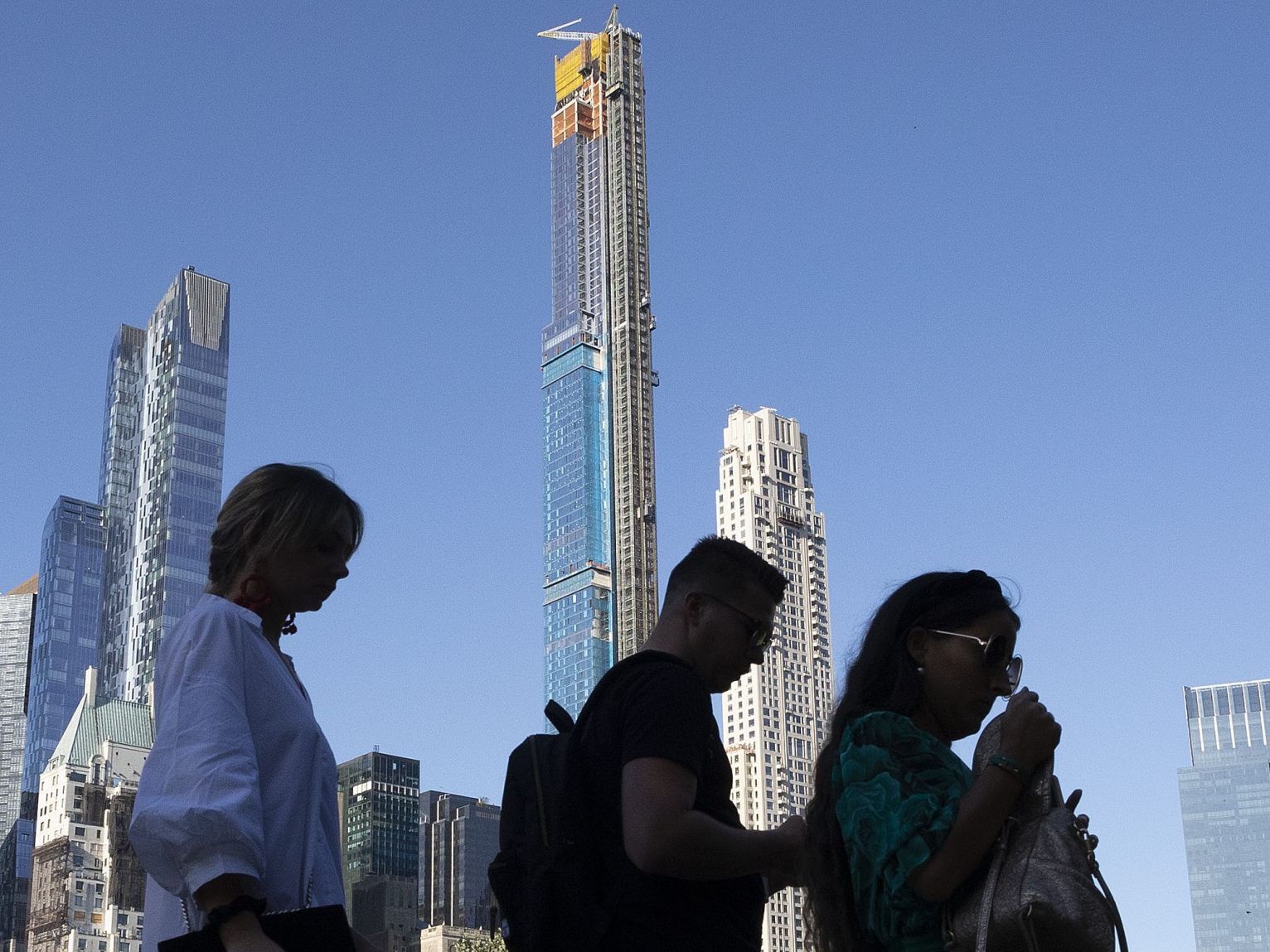 Der "Central Park Tower" (Bildmitte) in New York soll 2020 fertiggestellt werden.