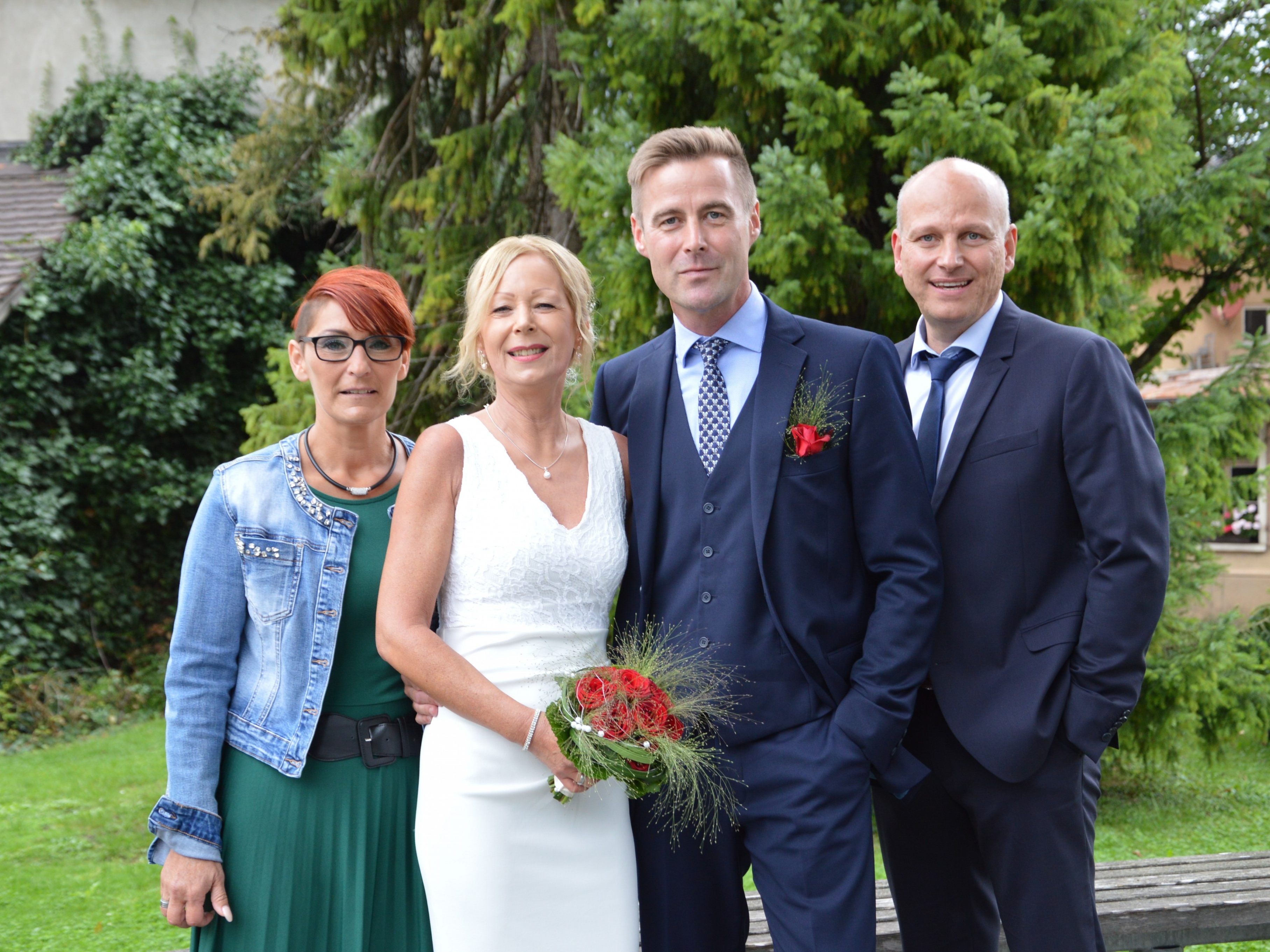 Claudia Suter und Martin Bischof haben geheiratet. Claudia Suter und Martin Bischof haben geheiratet.
