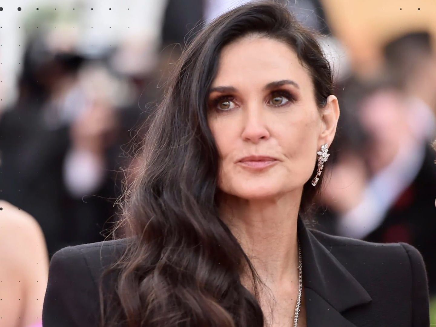 Demi Moore behauptet, Jon Cryer entjungfert zu haben.