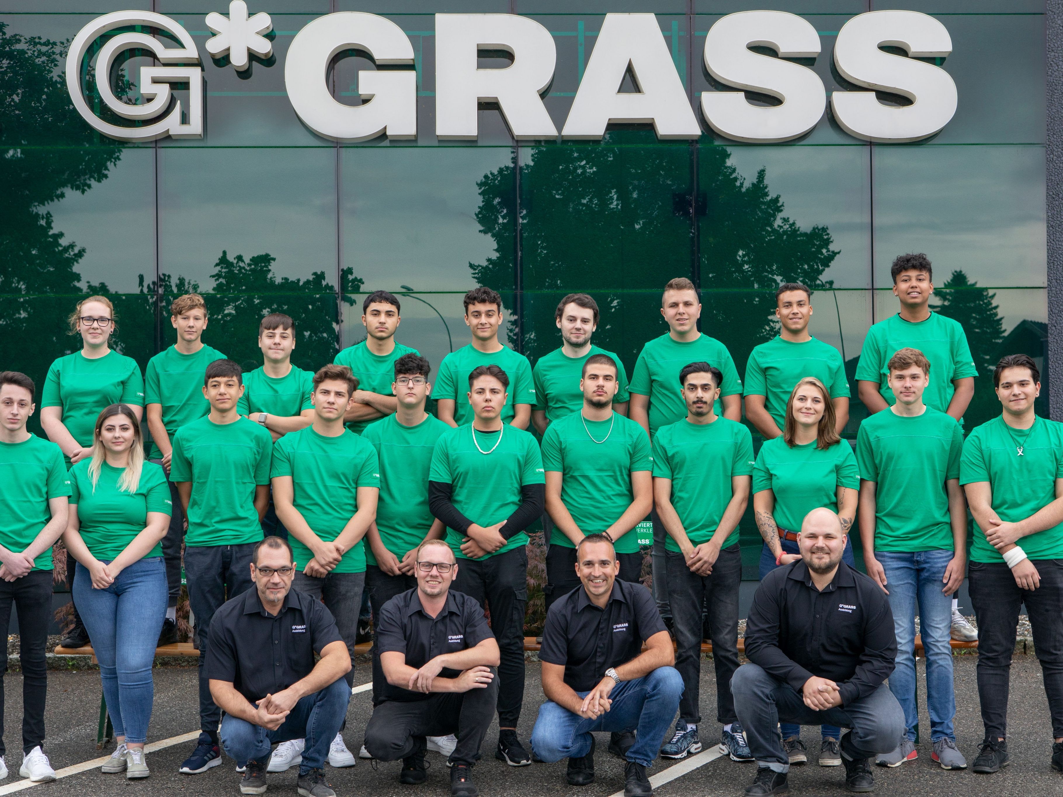 Drei Mädchen und 17 Burschen haben eine Lehre bei GRASS begonnen. Drei Mädchen und 17 Burschen haben eine Lehre bei GRASS begonnen.