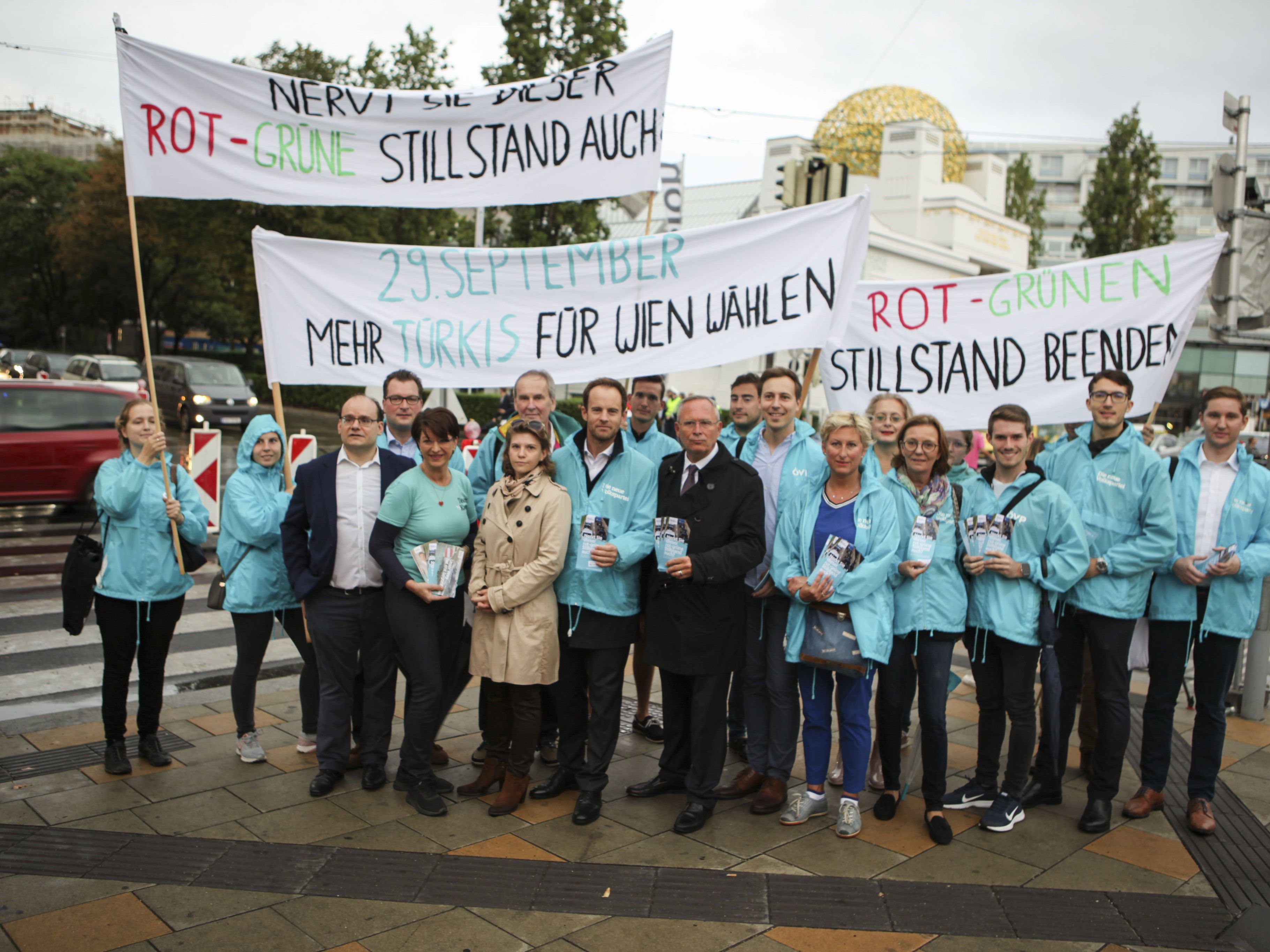 Heute fand eine Stauaktion auf der Linken Wienzeile statt.