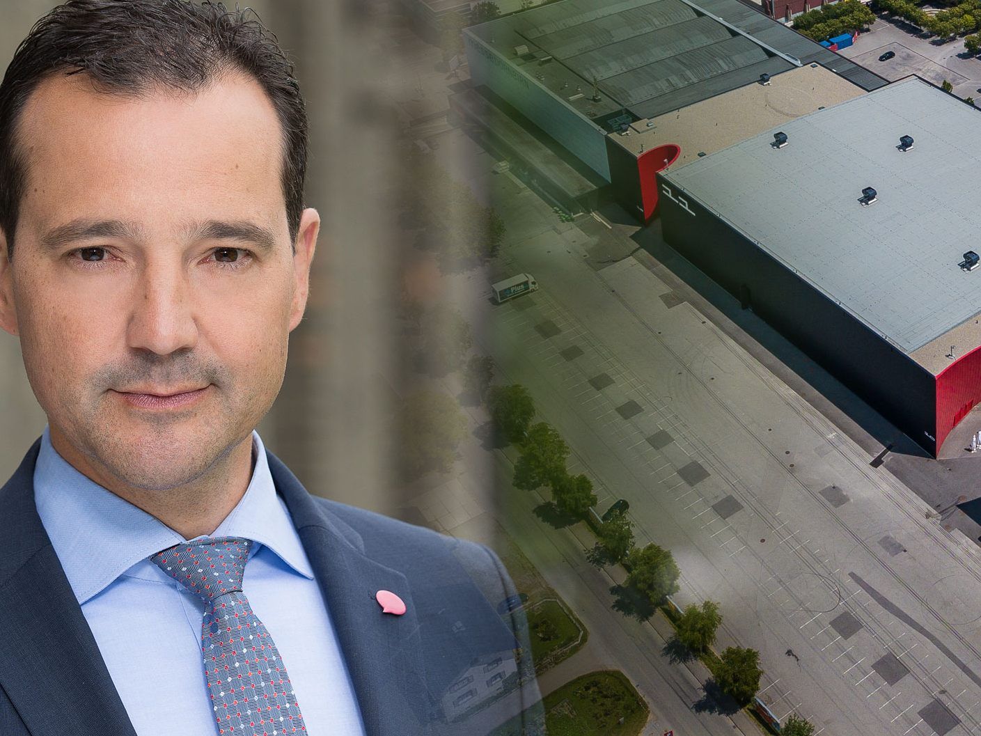 NEOS-Nationalrat Gerald Loacker kritisiert, dass an der Parkplatzsituation beider Dornbirner Messe nichts verbessert wird.