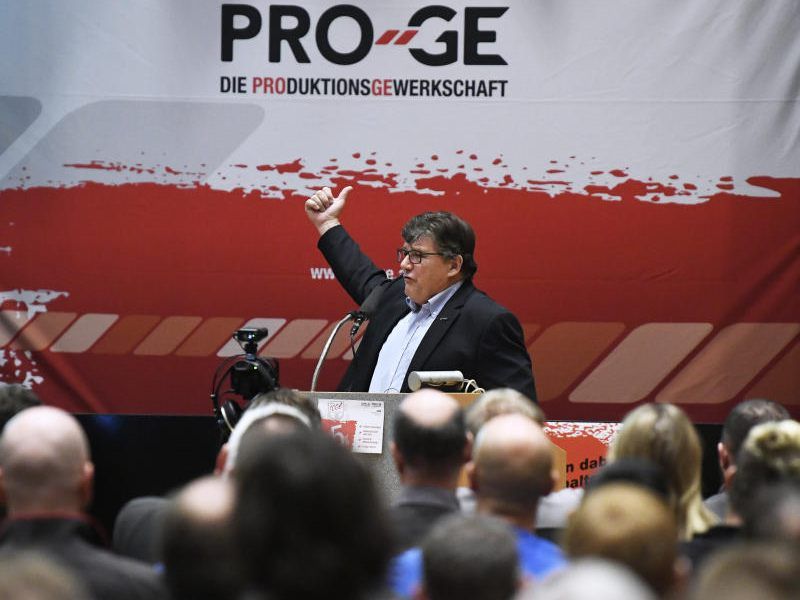 Archivbild: Betriebsversammlung 2018 mit PRO-GE-Chef Rainer Wimmer Archivbild: Betriebsversammlung 2018 mit PRO-GE-Chef Rainer Wimmer
