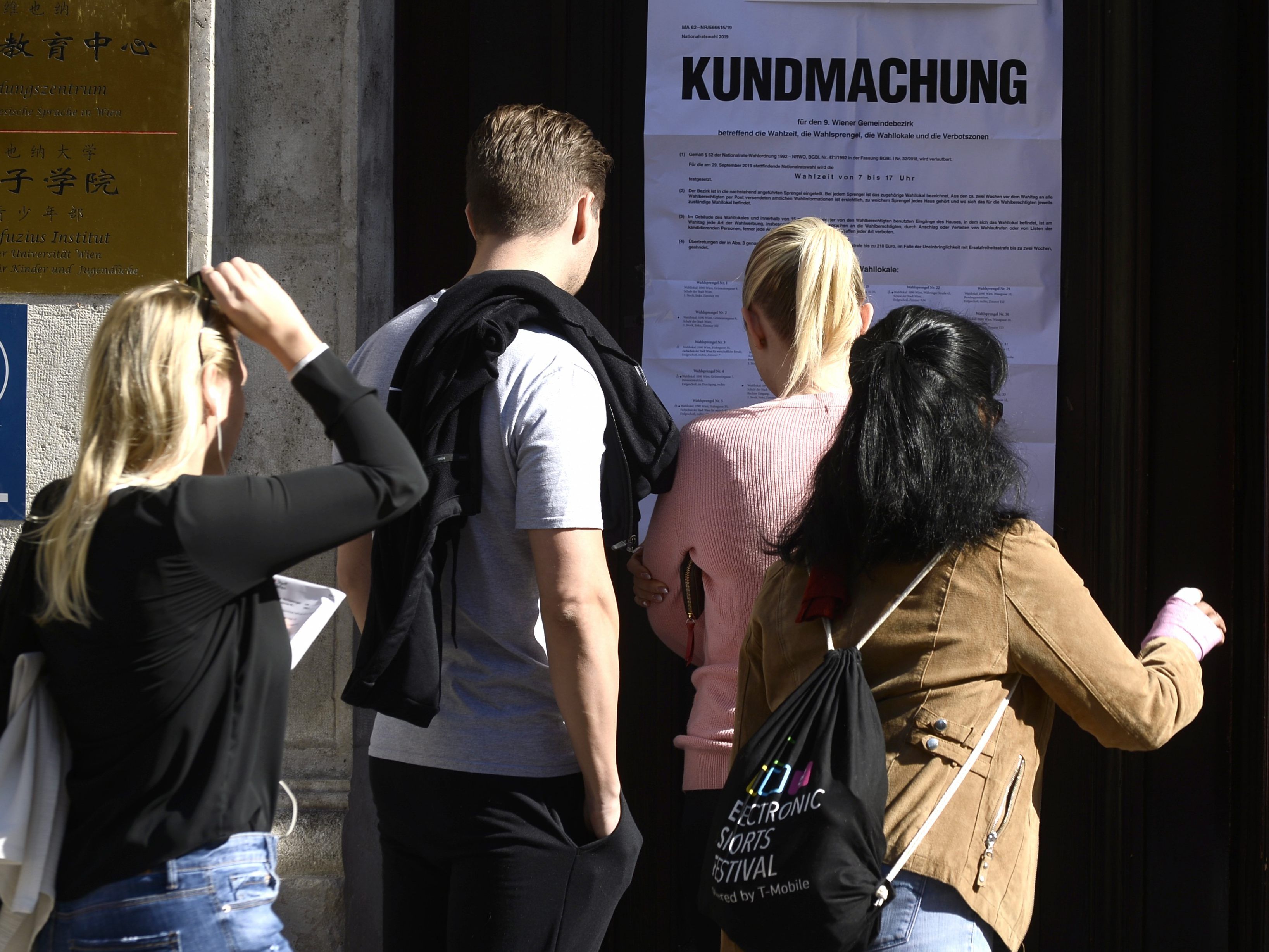 Am Sonntag schritt ÖSterreich für die Nationalratswahl 2019 zur Wahlurne. Am Sonntag schritt ÖSterreich für die Nationalratswahl 2019 zur Wahlurne.