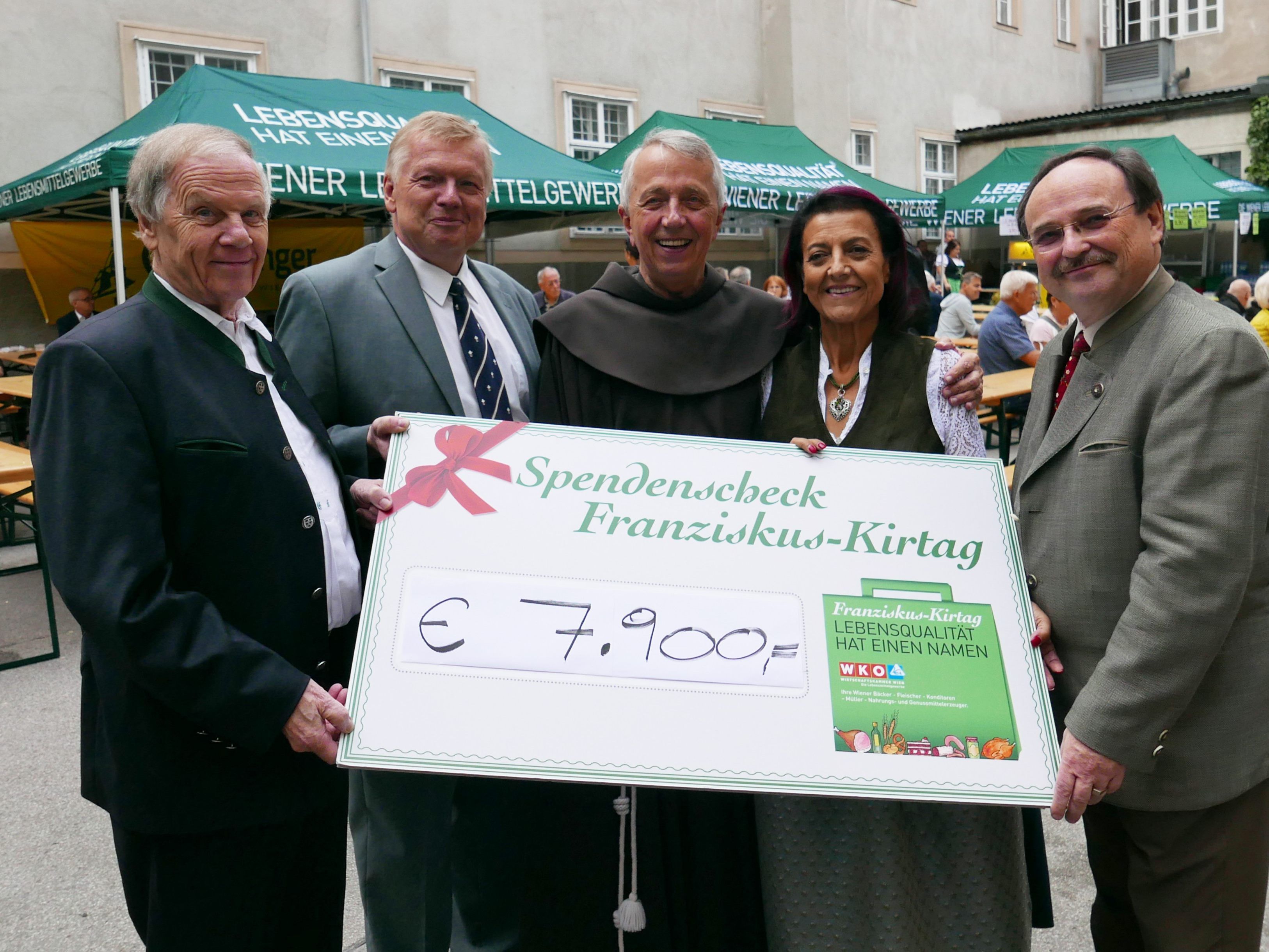 Beim Kirtag konnten 7.900 Euro an Spenden gesammelt werden. Beim Kirtag konnten 7.900 Euro an Spenden gesammelt werden.
