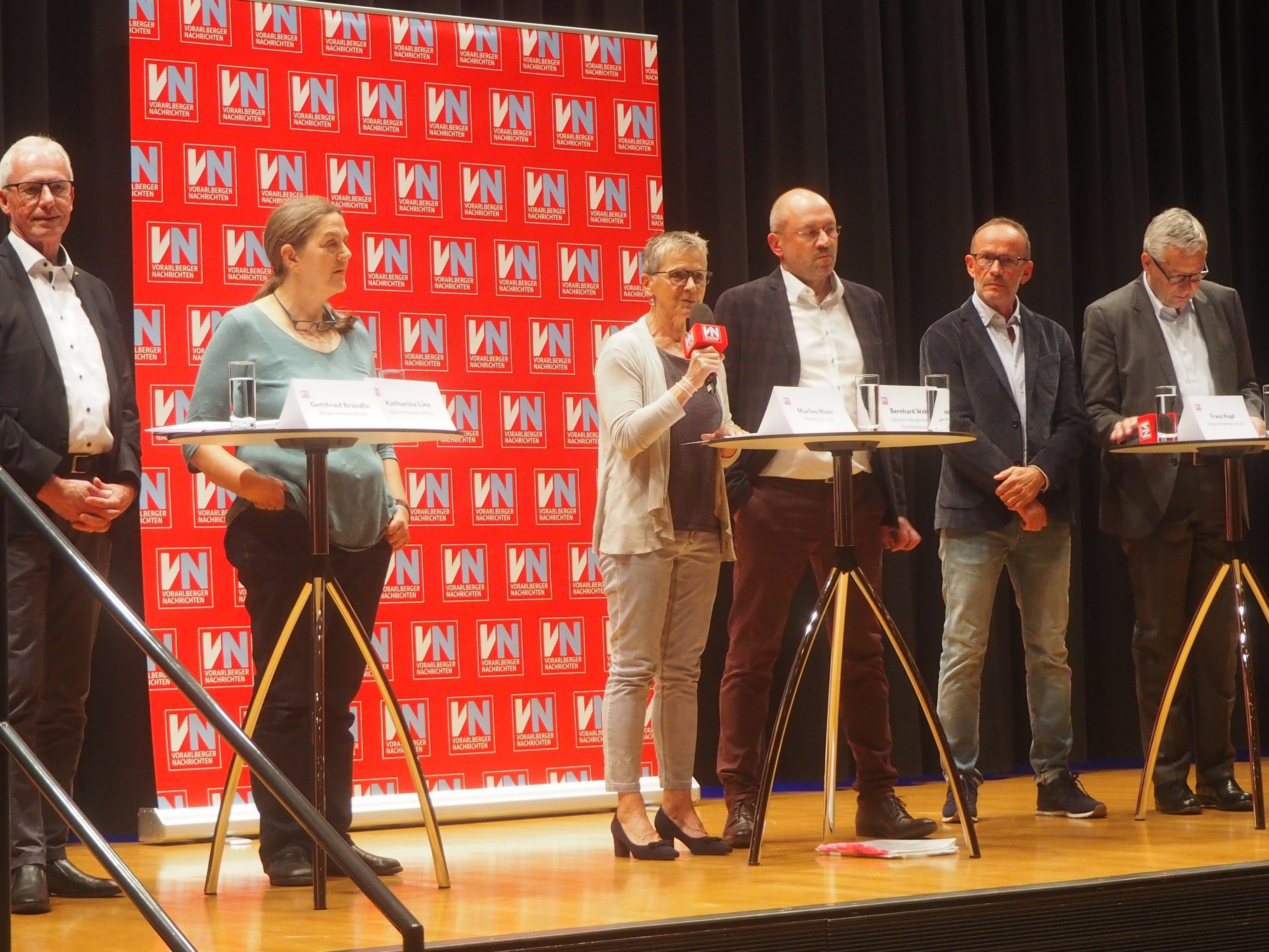 Das Podium beim VN Stammtisch im Altacher KOM Das Podium beim VN Stammtisch im Altacher KOM